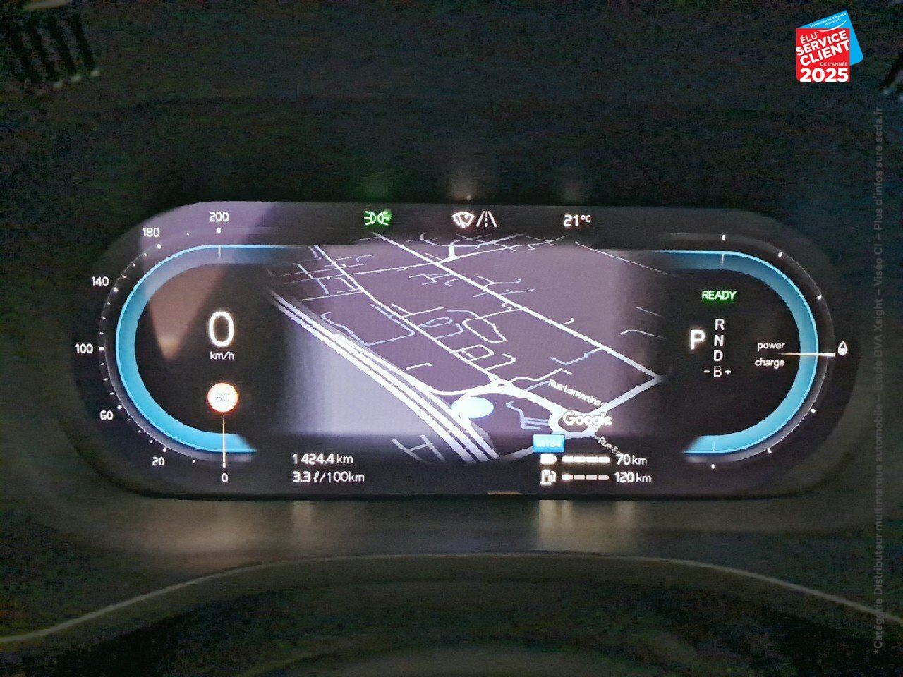 Véhicule d'occasion VOLVO XC60 T6 AWD 253 + 145CH PLUS STYLE DARK GEARTRONIC chez Volvo Epernay