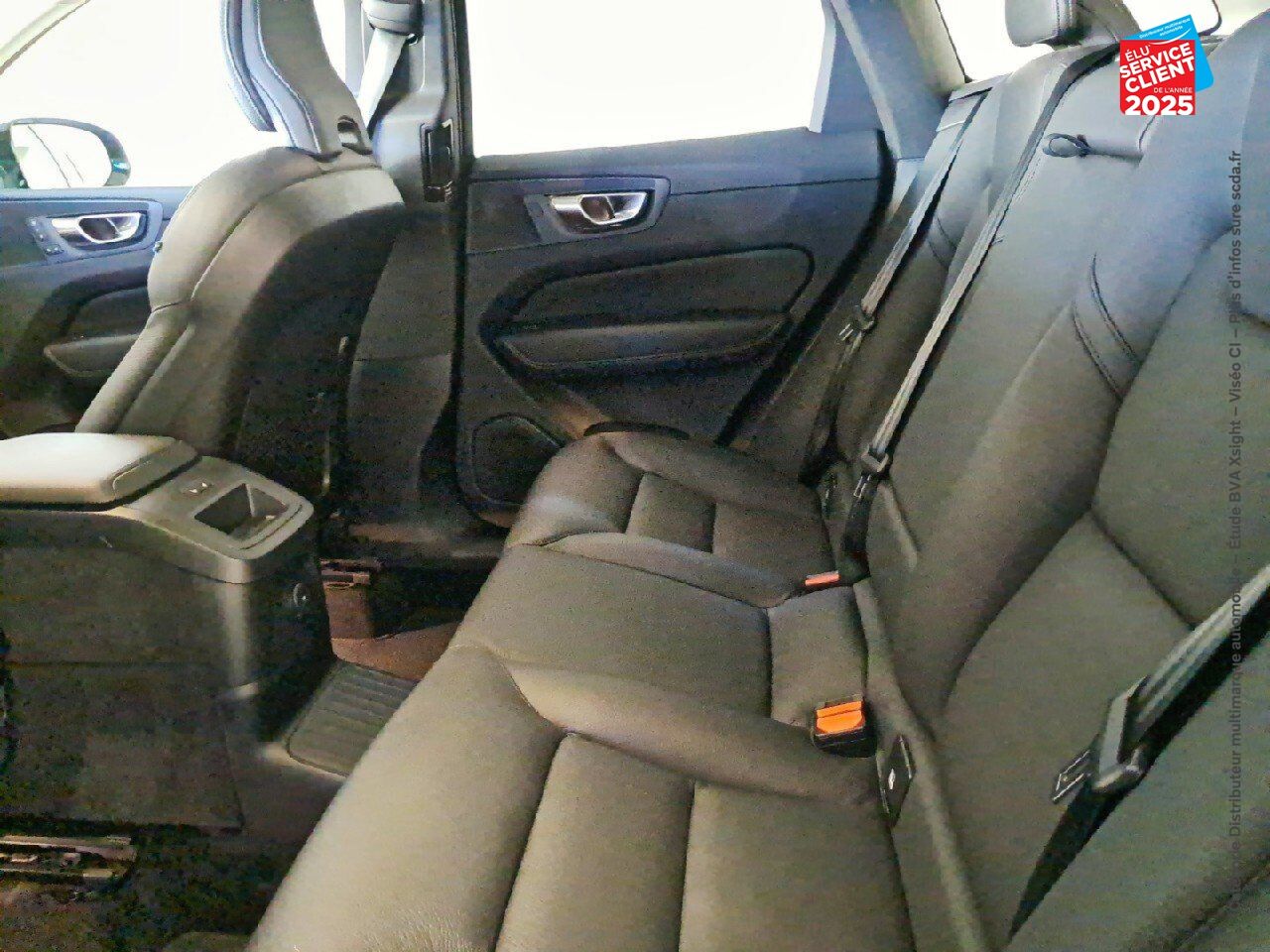 Véhicule d'occasion VOLVO XC60 T6 AWD 253 + 145CH PLUS STYLE DARK GEARTRONIC chez Volvo Epernay