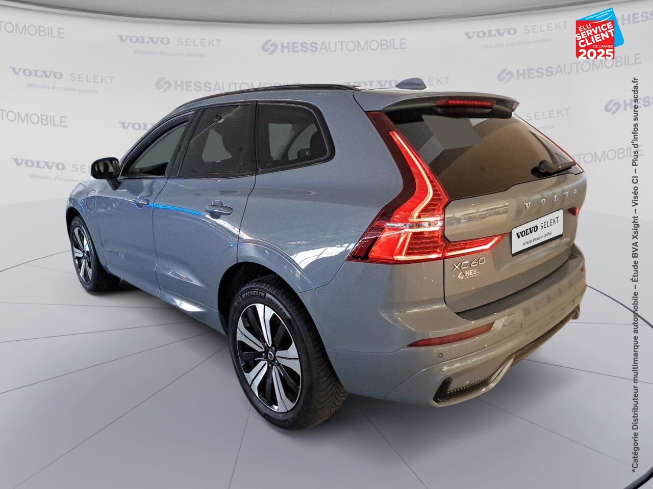 Véhicule d'occasion VOLVO XC60 T6 AWD 253 + 145CH PLUS STYLE DARK GEARTRONIC chez Volvo Epernay