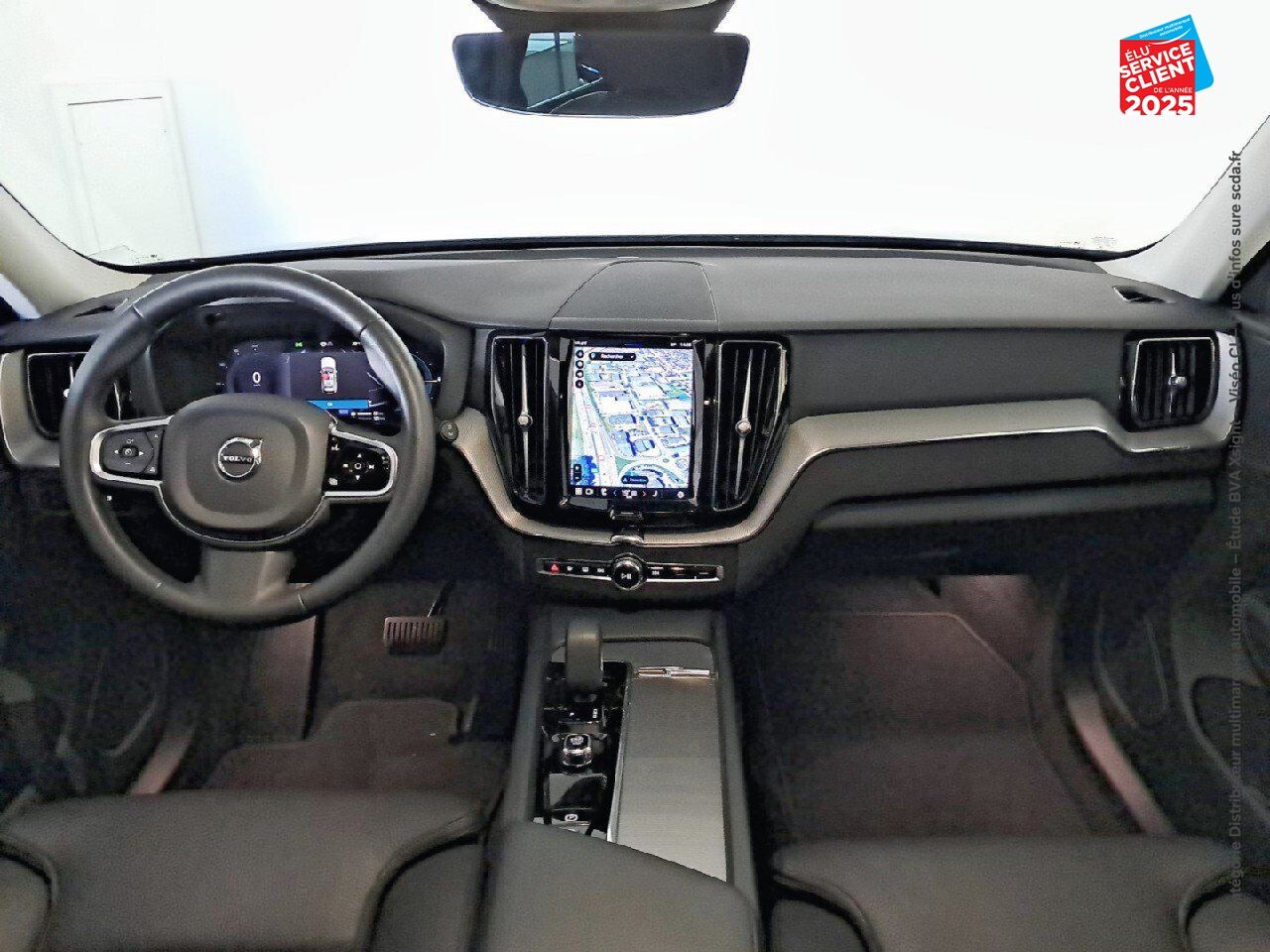 Véhicule d'occasion VOLVO XC60 T6 AWD 253 + 145CH PLUS STYLE DARK GEARTRONIC chez Volvo Epernay