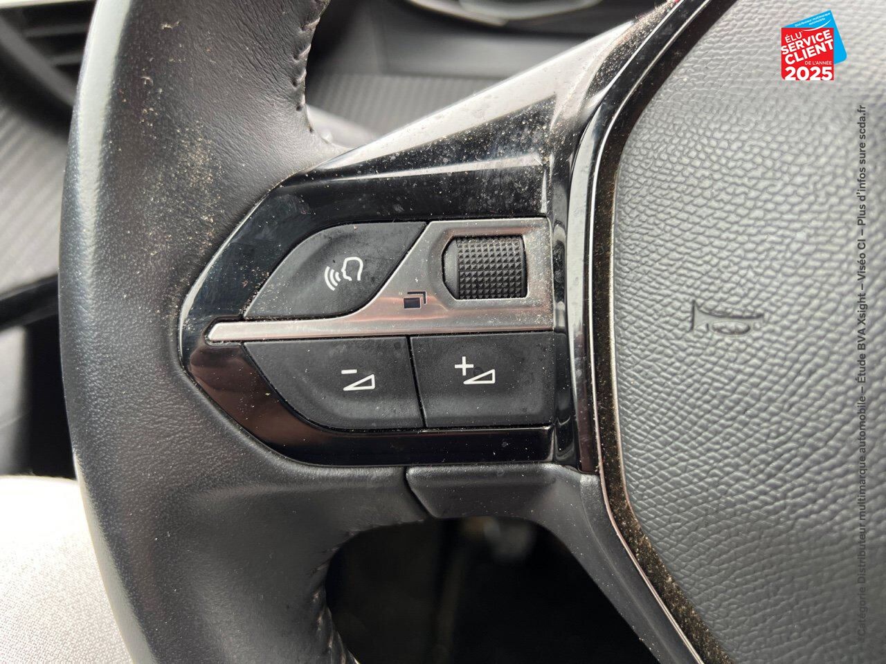 Véhicule d'occasion PEUGEOT 2008 1.2 PURETECH 130CH S/S ACTIVE GPS RADAR AR chez Toyota Saint Dizier