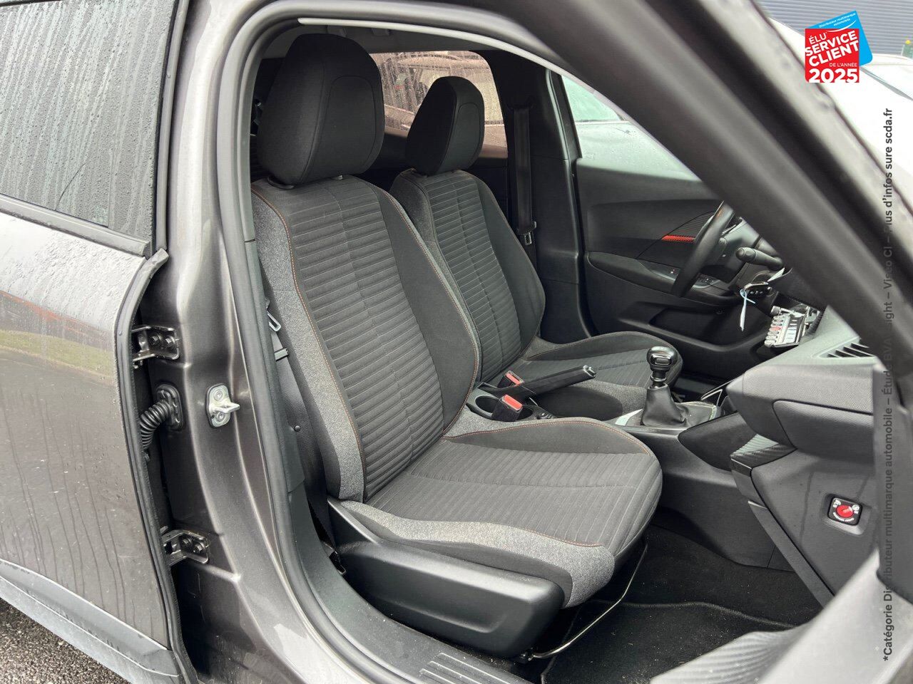 Véhicule d'occasion PEUGEOT 2008 1.2 PURETECH 130CH S/S ACTIVE GPS RADAR AR chez Toyota Saint Dizier