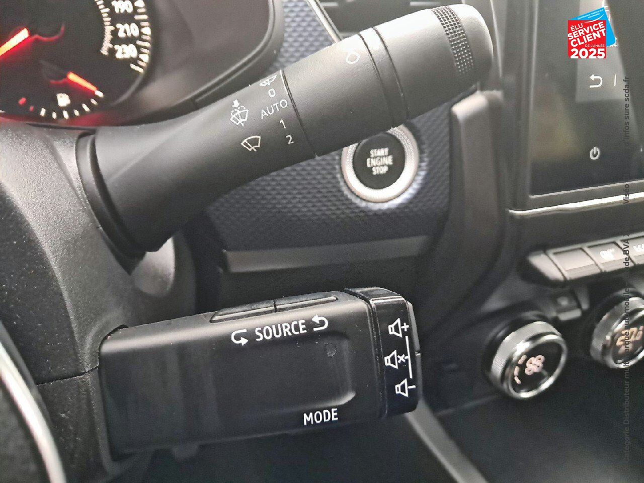 Véhicule d'occasion RENAULT ARKANA 1.3 TCE MILD HYBRID 140CH EVOLUTION EDC -22 GPS CAMERA chez HESS Automobile