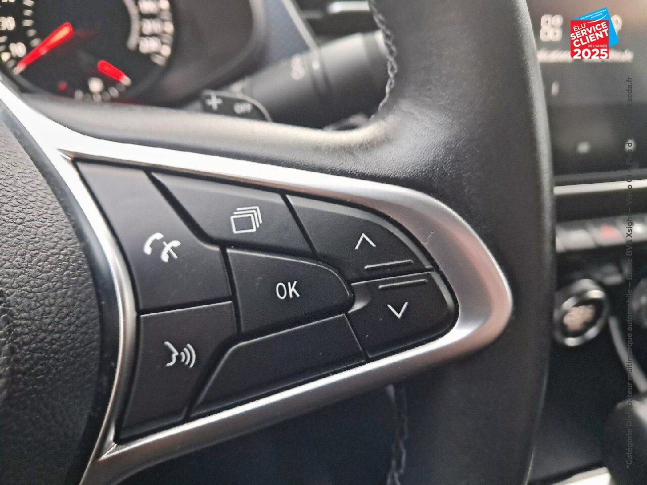 Véhicule d'occasion RENAULT ARKANA 1.3 TCE MILD HYBRID 140CH EVOLUTION EDC -22 GPS CAMERA chez HESS Automobile