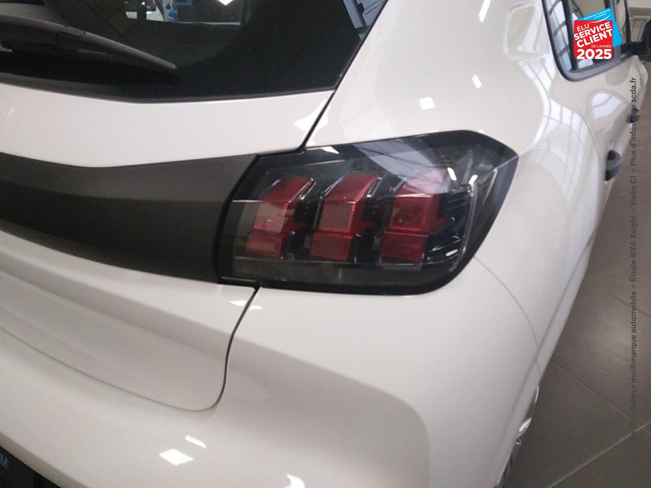 Véhicule d'occasion PEUGEOT 208 BUSINESS R 1.5 BLUEHDI 100CH SS ACTIVE chez Renault Saint-Louis