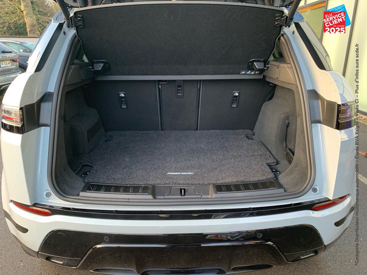 Véhicule d'occasion LAND-ROVER RANGE ROVER EVOQUE 1.5 P270E PHEV 269CH DYNAMIC SE chez Toyota Thionville