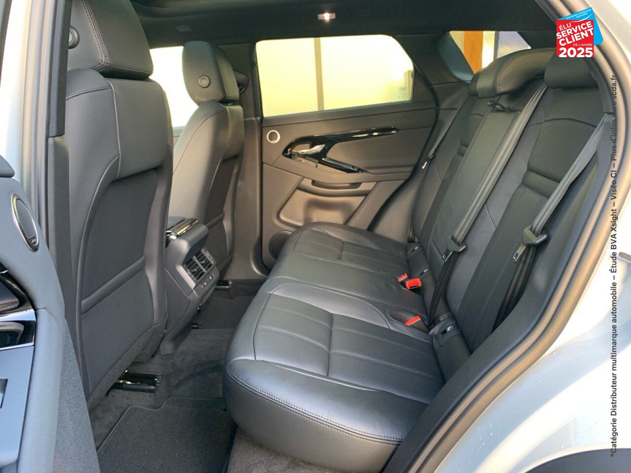 Véhicule d'occasion LAND-ROVER RANGE ROVER EVOQUE 1.5 P270E PHEV 269CH DYNAMIC SE chez Toyota Thionville