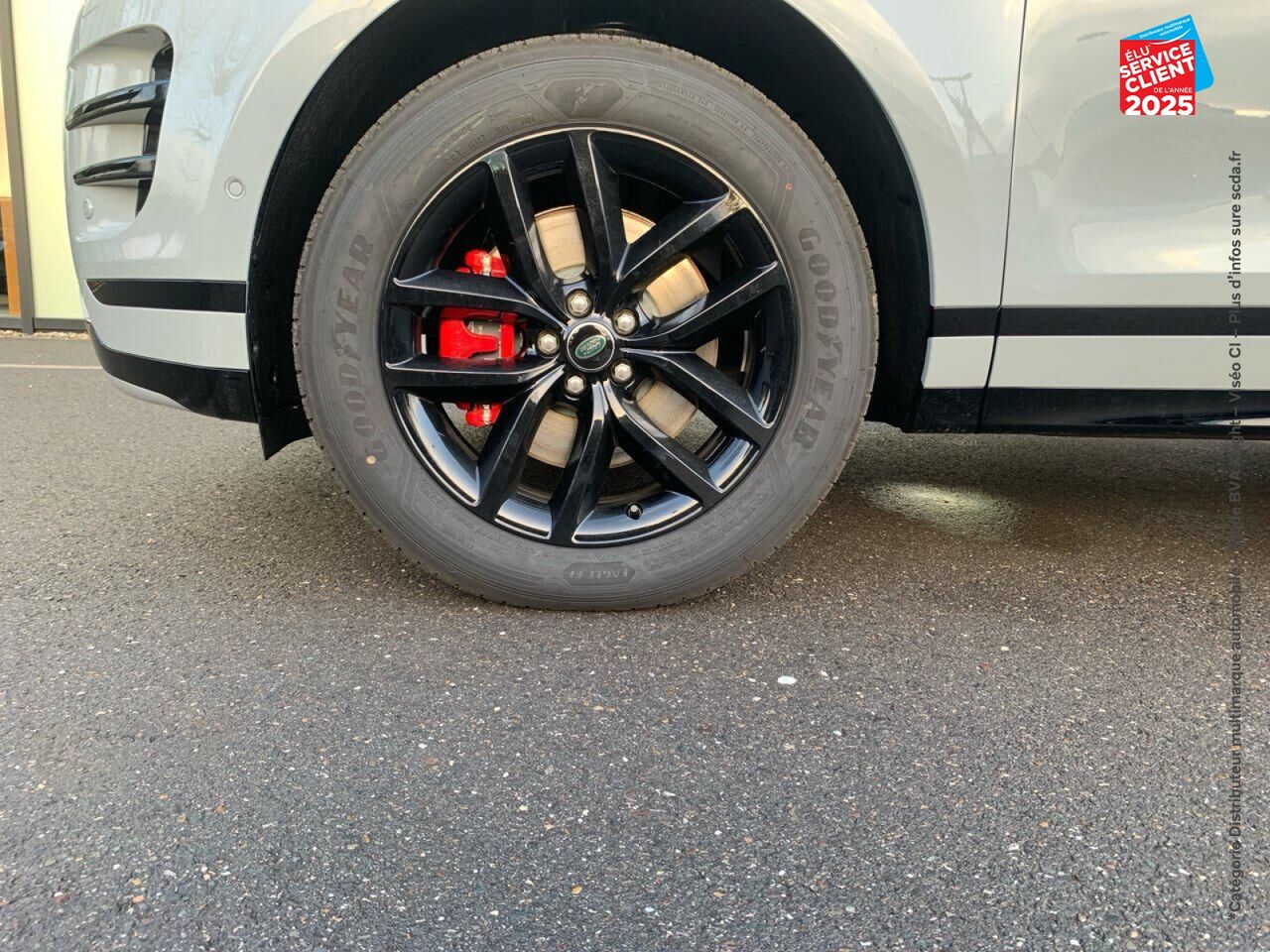Véhicule d'occasion LAND-ROVER RANGE ROVER EVOQUE 1.5 P270E PHEV 269CH DYNAMIC SE chez Toyota Thionville
