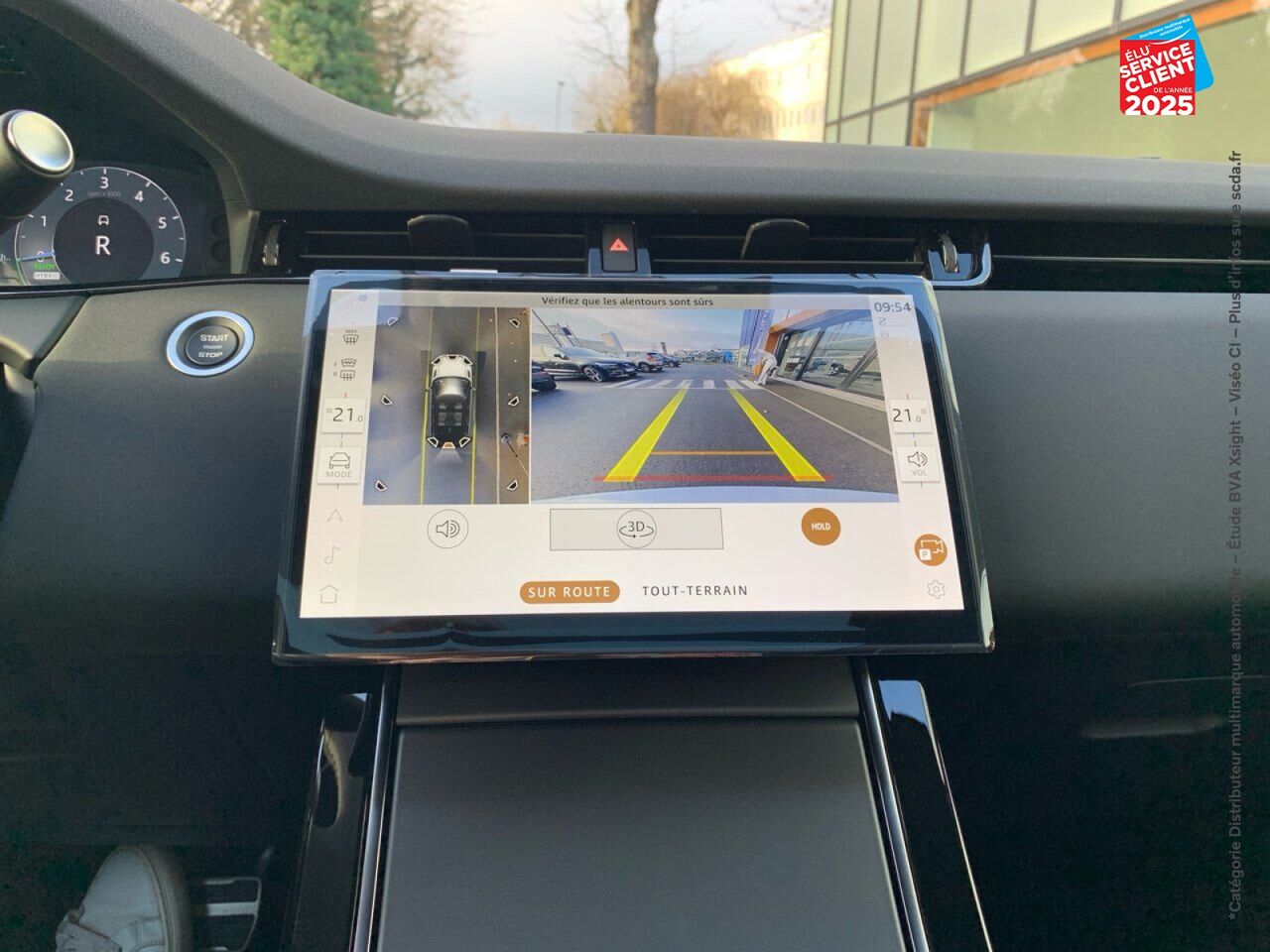 Véhicule d'occasion LAND-ROVER RANGE ROVER EVOQUE 1.5 P270E PHEV 269CH DYNAMIC SE chez Toyota Thionville