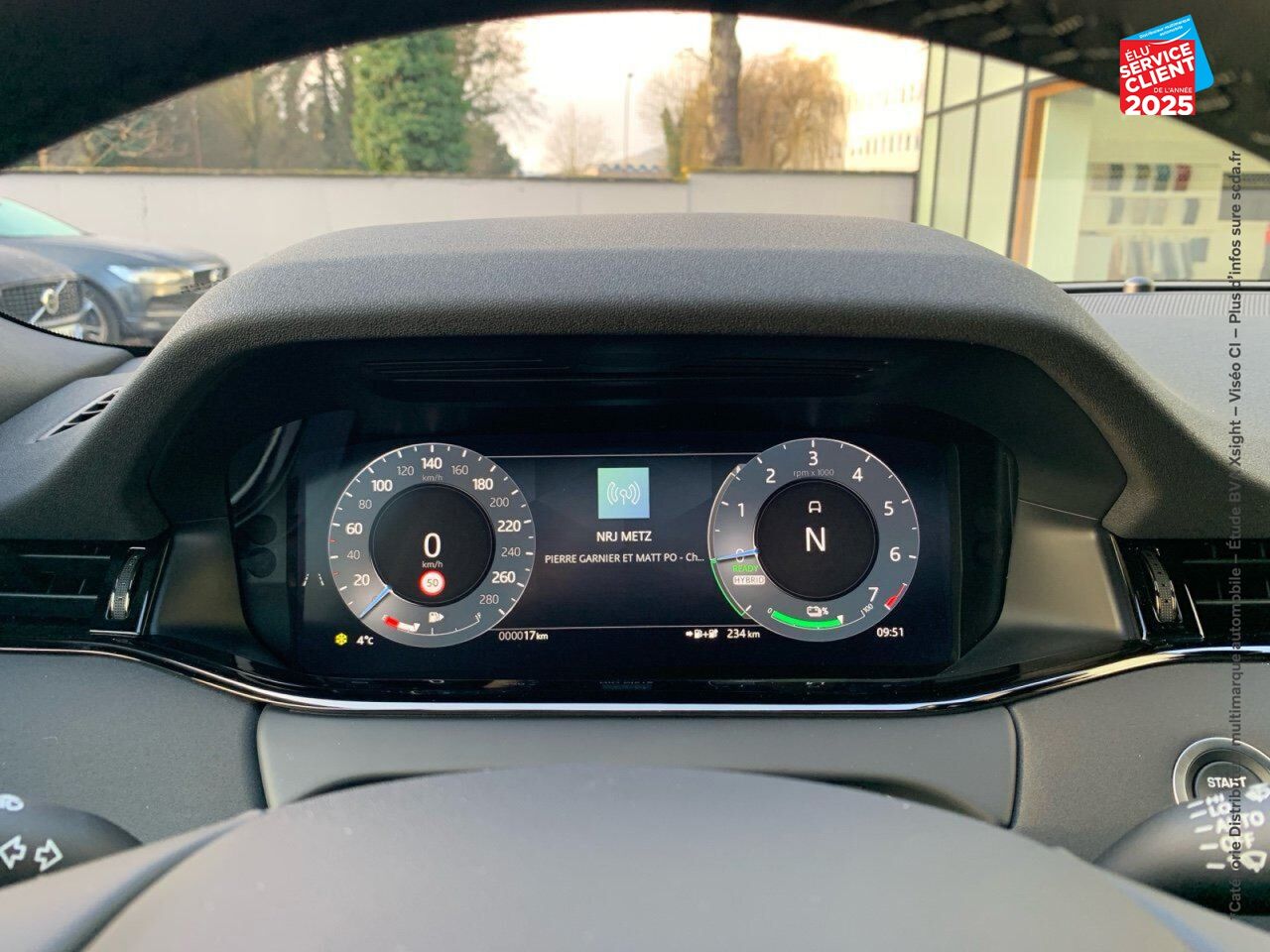 Véhicule d'occasion LAND-ROVER RANGE ROVER EVOQUE 1.5 P270E PHEV 269CH DYNAMIC SE chez Toyota Thionville