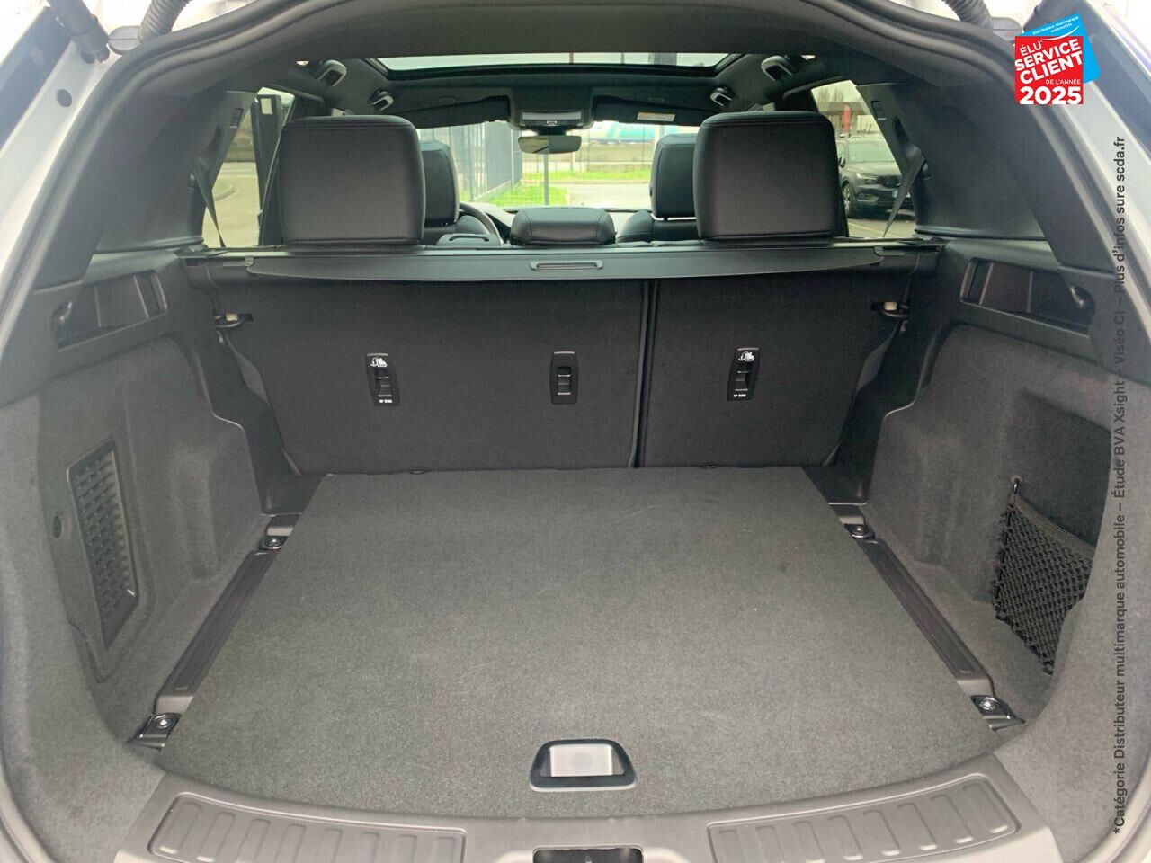 Véhicule neuf LAND-ROVER DISCOVERY SPORT 1.5 P300E 309CH DYNAMIC SE chez Land Rover Metz