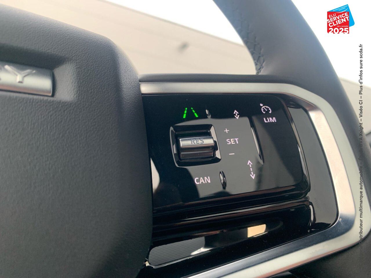 Véhicule neuf LAND-ROVER DISCOVERY SPORT 1.5 P300E 309CH DYNAMIC SE chez Land Rover Metz