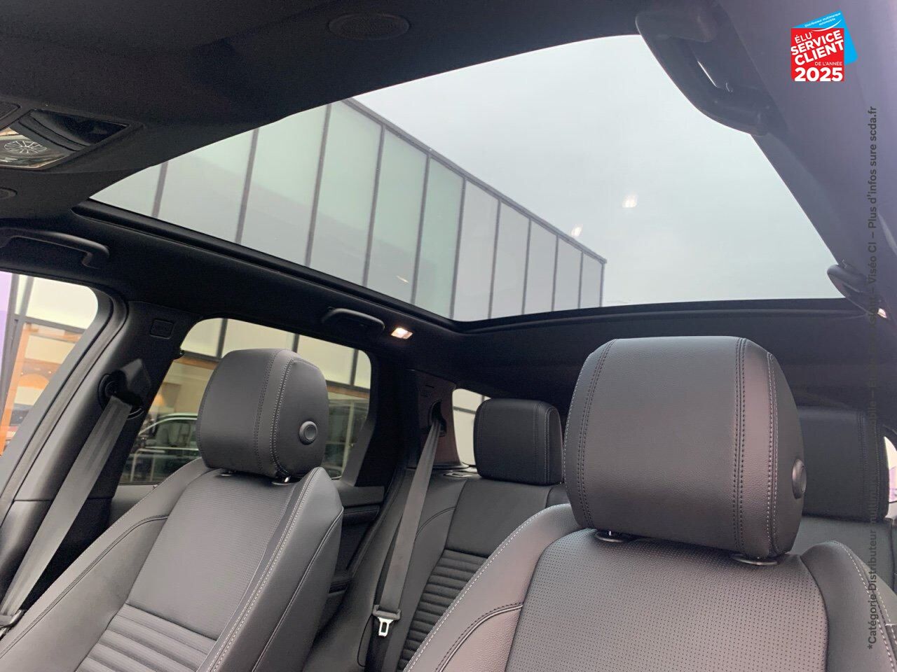 Véhicule neuf LAND-ROVER DISCOVERY SPORT 1.5 P300E 309CH DYNAMIC SE chez Land Rover Metz