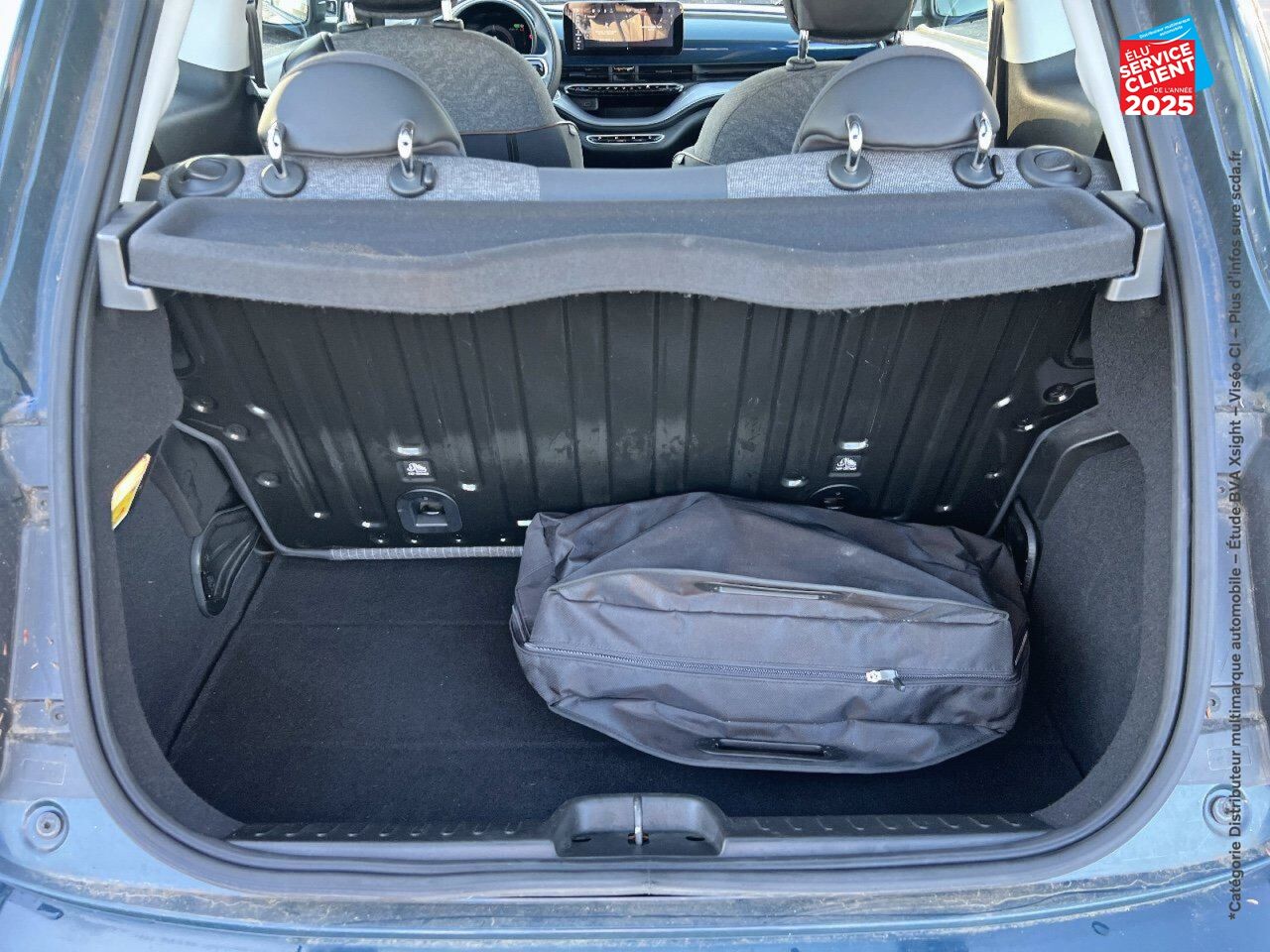 Véhicule d'occasion FIAT 500 E 118CH ICONE chez HESS Automobile