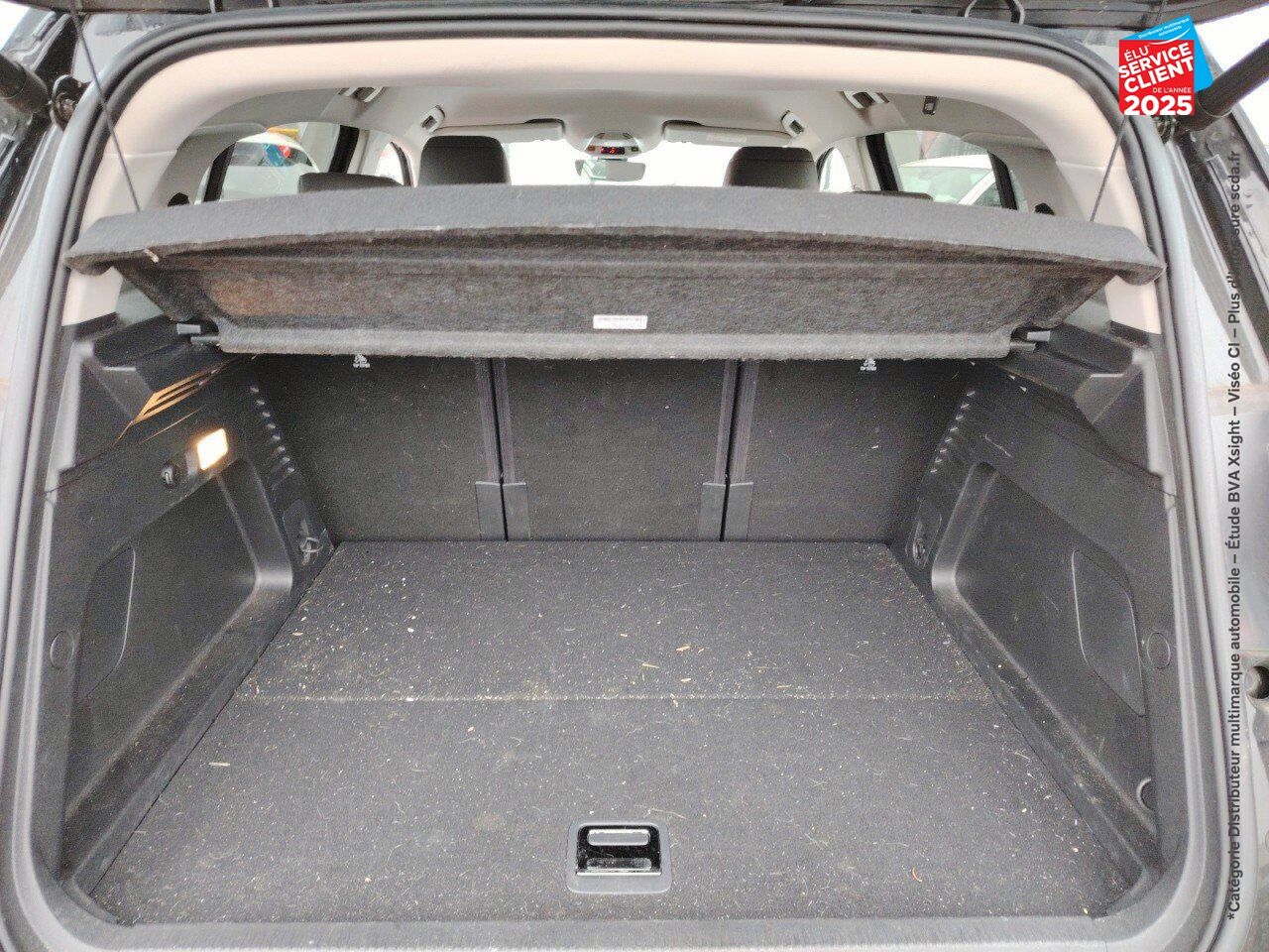 Véhicule d'occasion CITROEN C5 AIRCROSS HYBRID 225CH SHINE PACK E-EAT8 chez Renault Saint-Louis