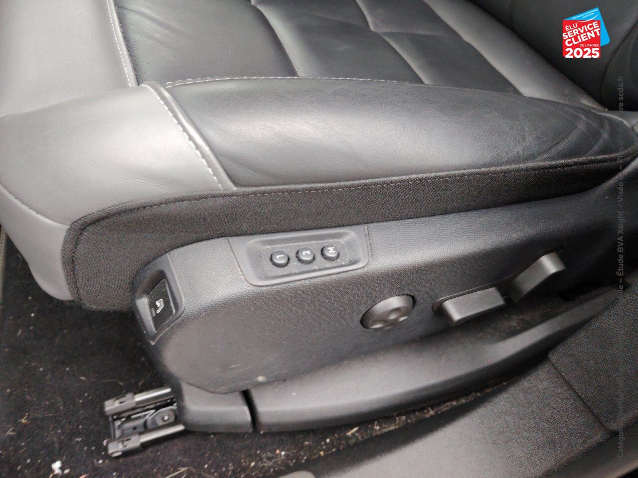 Véhicule d'occasion CITROEN C5 AIRCROSS HYBRID 225CH SHINE PACK E-EAT8 chez Renault Saint-Louis
