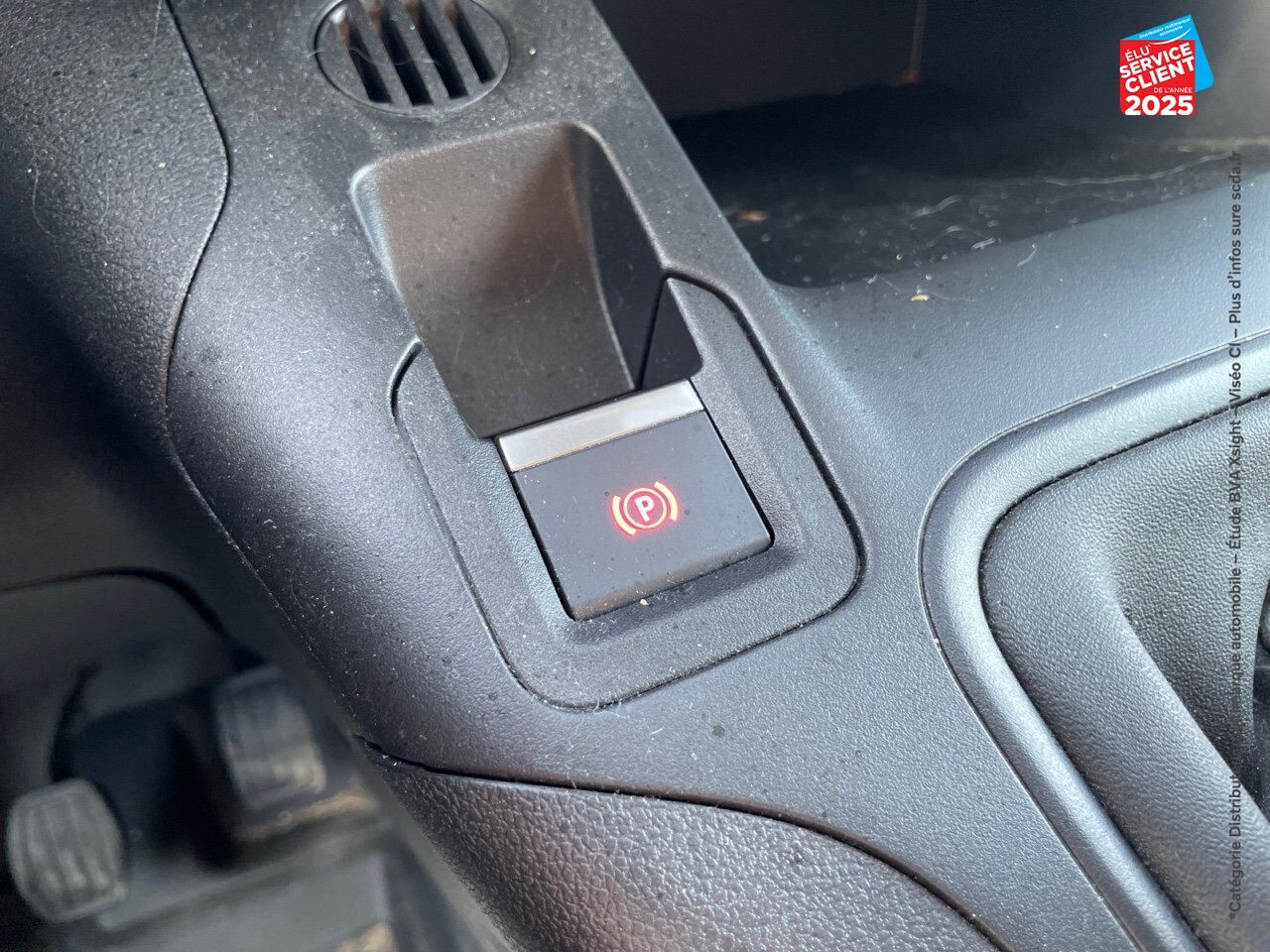 Véhicule d'occasion PEUGEOT PARTNER M 650KG BLUEHDI 100CH SS PACK ASPHALT CONNECT chez Renault Colmar