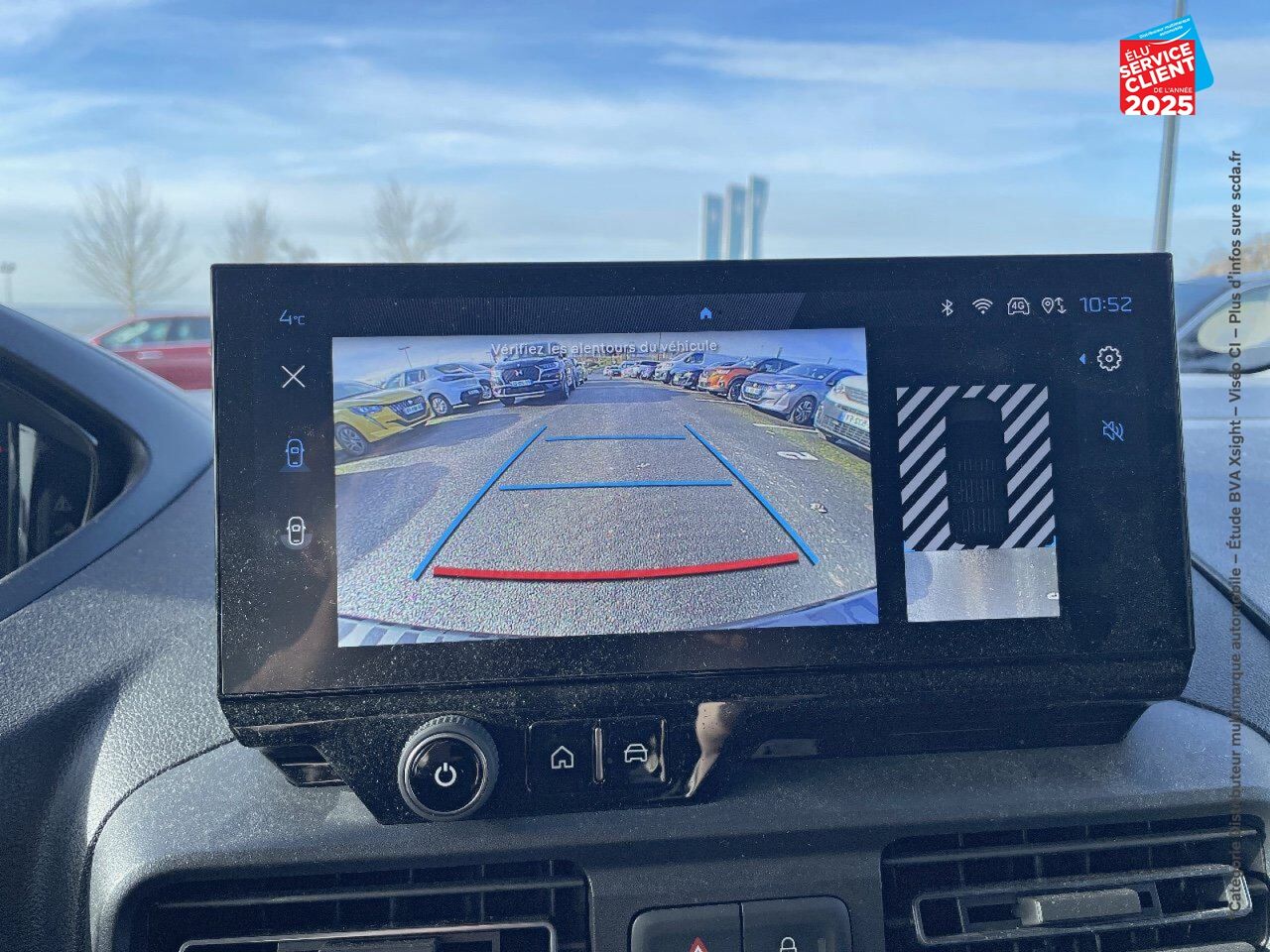 Véhicule d'occasion PEUGEOT PARTNER M 650KG BLUEHDI 100CH SS PACK ASPHALT CONNECT chez Renault Colmar
