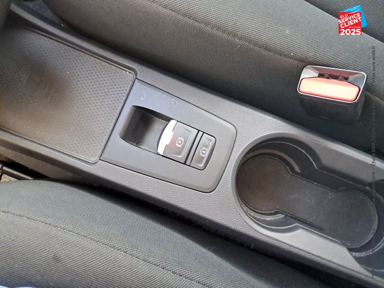 Véhicule d'occasion RENAULT ZOE BUSINESS CHARGE NORMALE R110 - 20 chez Renault Colmar
