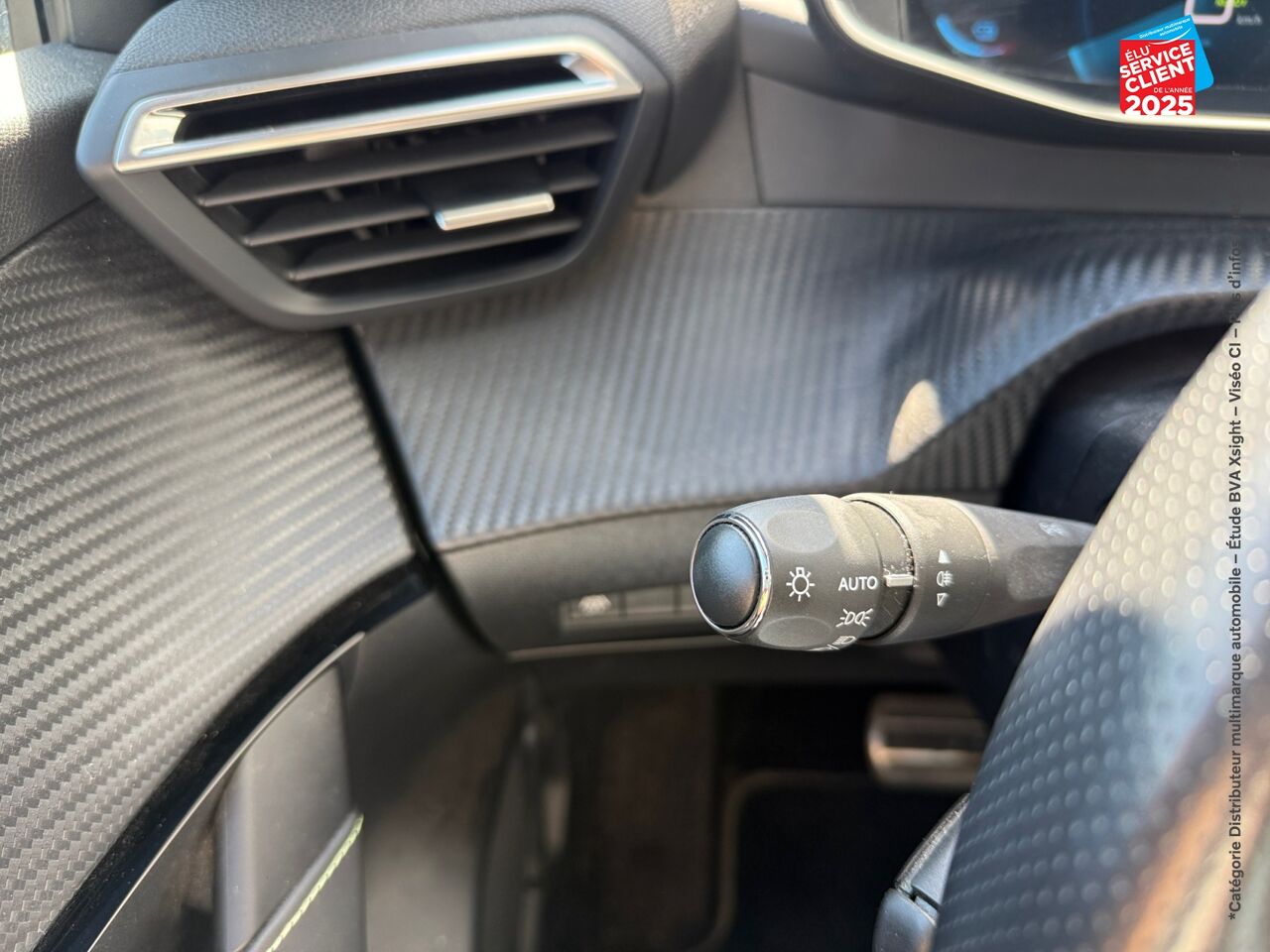 Véhicule d'occasion PEUGEOT 208 E-208 136CH GT LINE chez Renault Saint-Louis