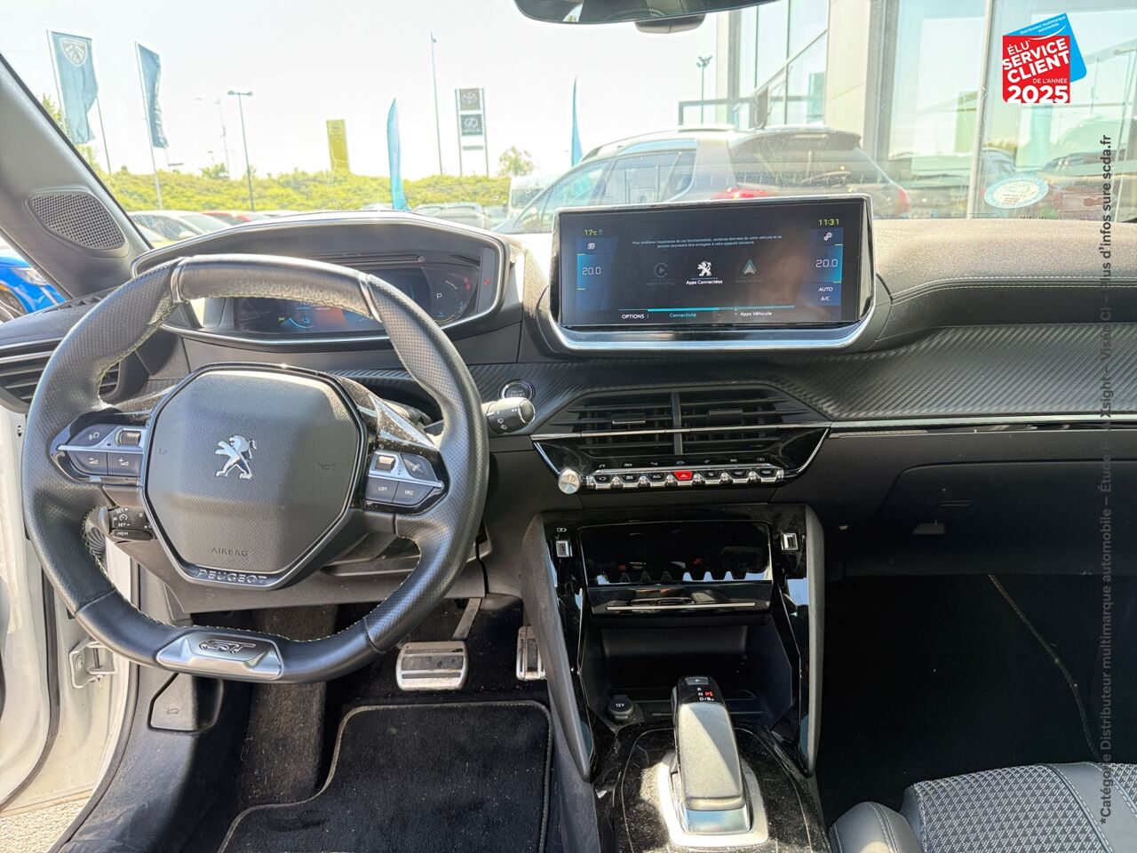 Véhicule d'occasion PEUGEOT 208 E-208 136CH GT LINE chez Renault Saint-Louis