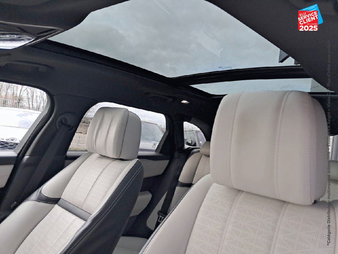 Véhicule d'occasion LAND-ROVER RANGE ROVER VELAR 2.0 P400E 404CH PHEV R-DYNAMIC HSE AWD BVA TPANO SIEGES CHAUF/CUIR GPS CAMERA M chez Renault Colmar