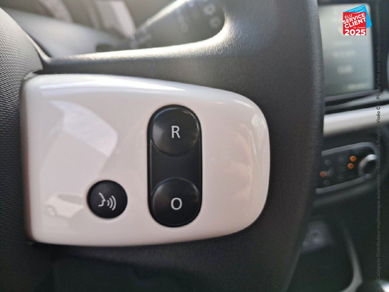 Véhicule d'occasion RENAULT TWINGO E-TECH ELECTRIC ZEN R80 ACHAT INTEGRAL - 21MY RADAR AR chez Opel Thionville