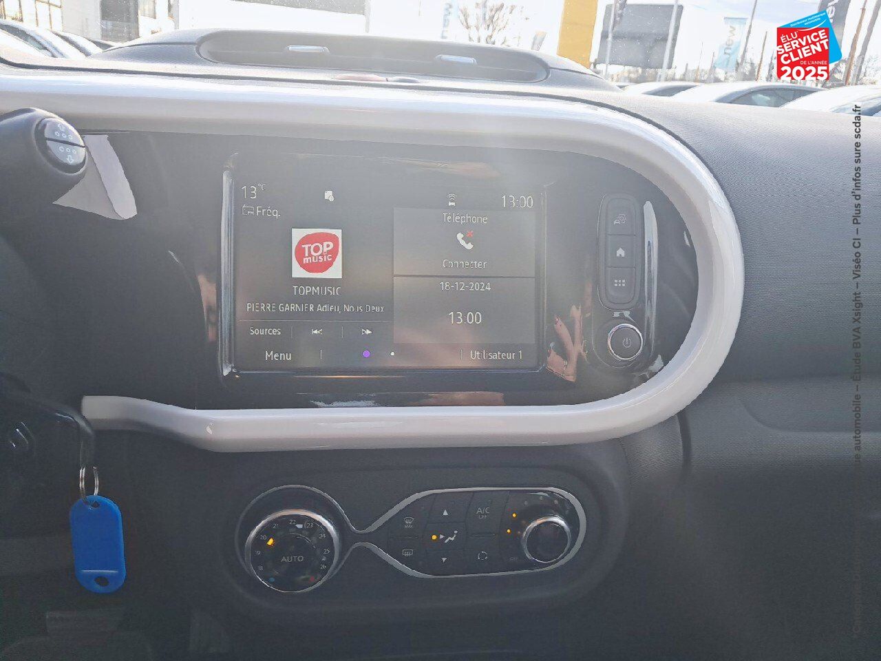 Véhicule d'occasion RENAULT TWINGO E-TECH ELECTRIC ZEN R80 ACHAT INTEGRAL - 21MY RADAR AR chez Opel Thionville
