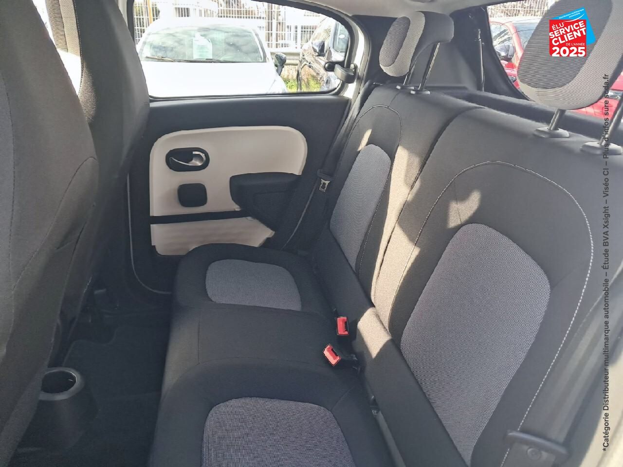 Véhicule d'occasion RENAULT TWINGO E-TECH ELECTRIC ZEN R80 ACHAT INTEGRAL - 21MY RADAR AR chez Opel Thionville