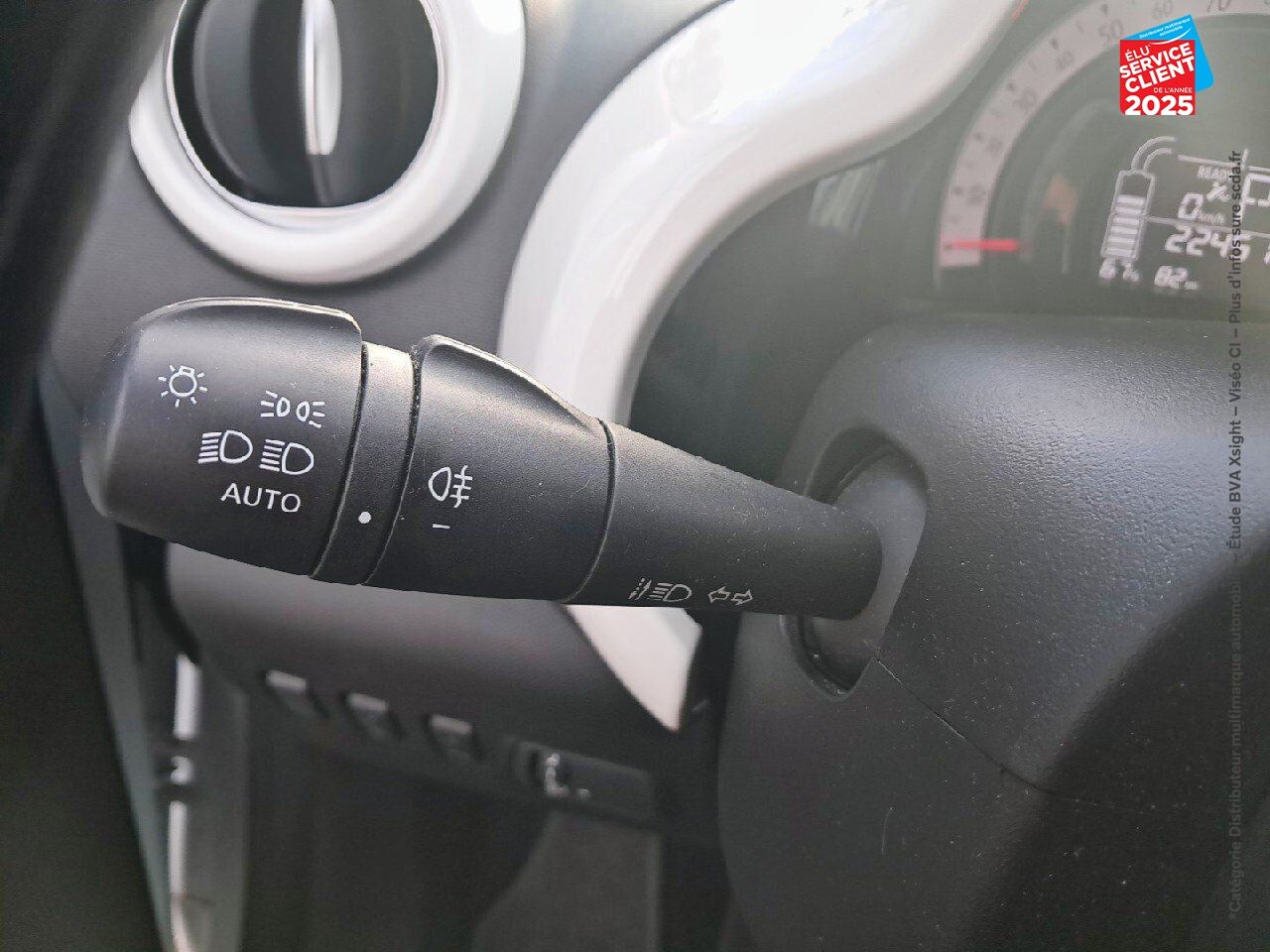 Véhicule d'occasion RENAULT TWINGO E-TECH ELECTRIC ZEN R80 ACHAT INTEGRAL - 21MY RADAR AR chez Opel Thionville