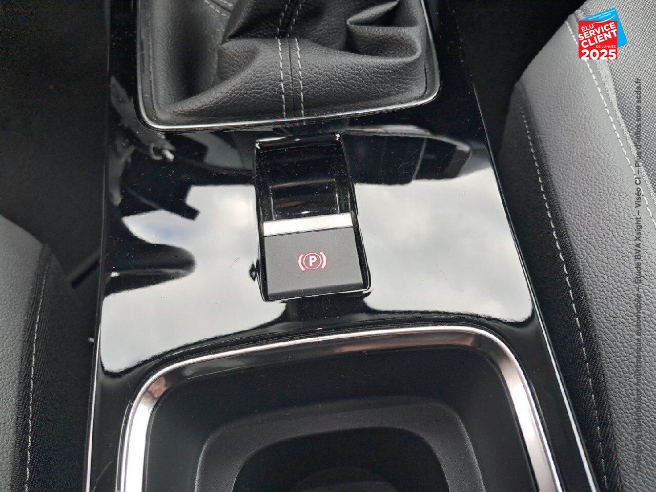 Véhicule d'occasion OPEL MOKKA 1.2 TURBO 100CH ELEGANCE chez Opel Verdun