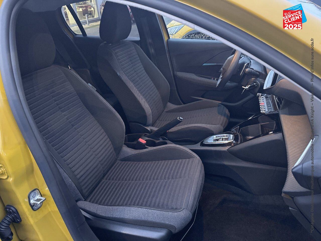 Véhicule d'occasion PEUGEOT 208 1.2 PURETECH 100CH S/S STYLE EAT8 GPS CAMERA chez Hyundai Epernay