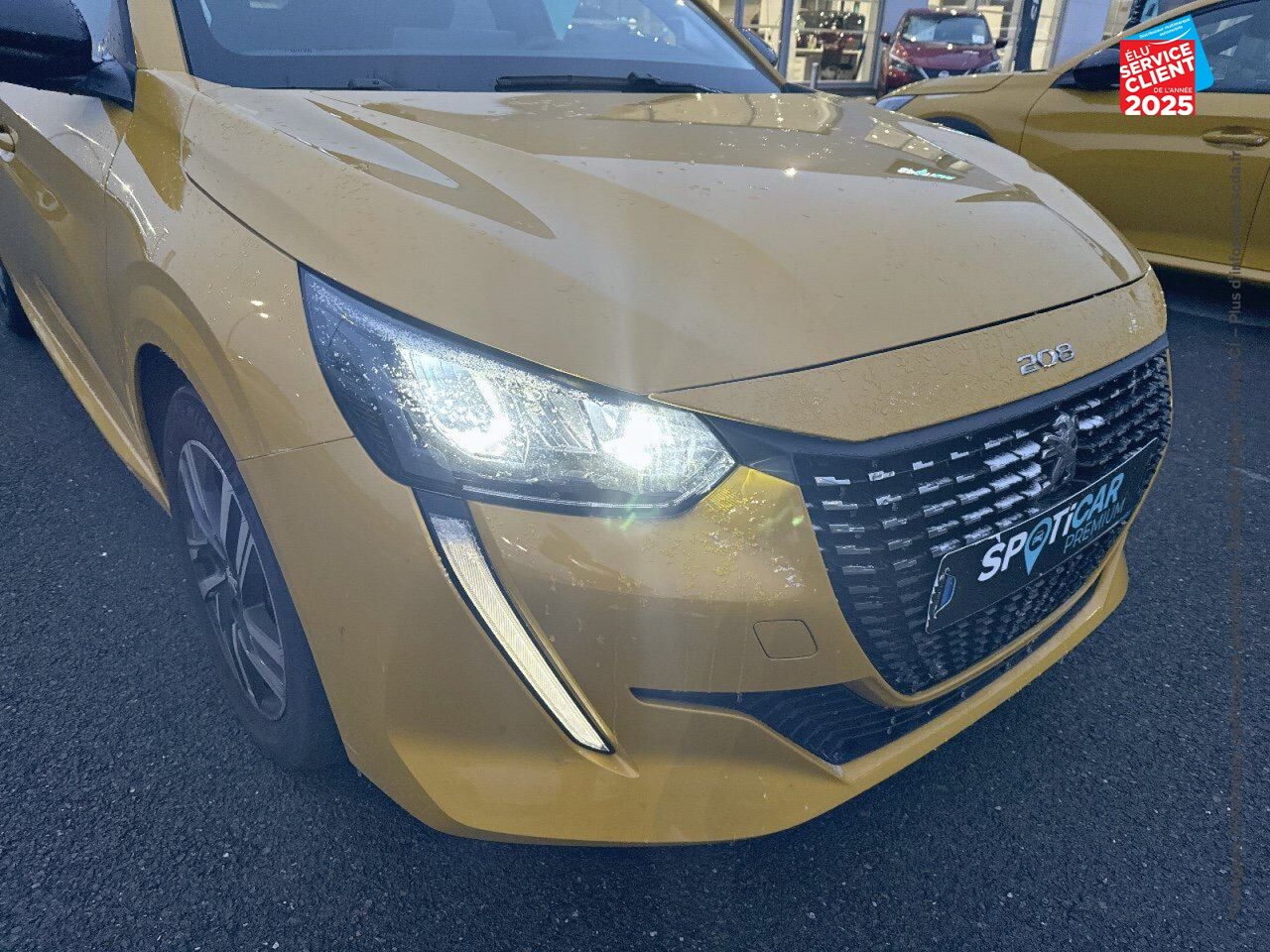 Véhicule d'occasion PEUGEOT 208 1.2 PURETECH 100CH S/S STYLE EAT8 GPS CAMERA chez Hyundai Epernay