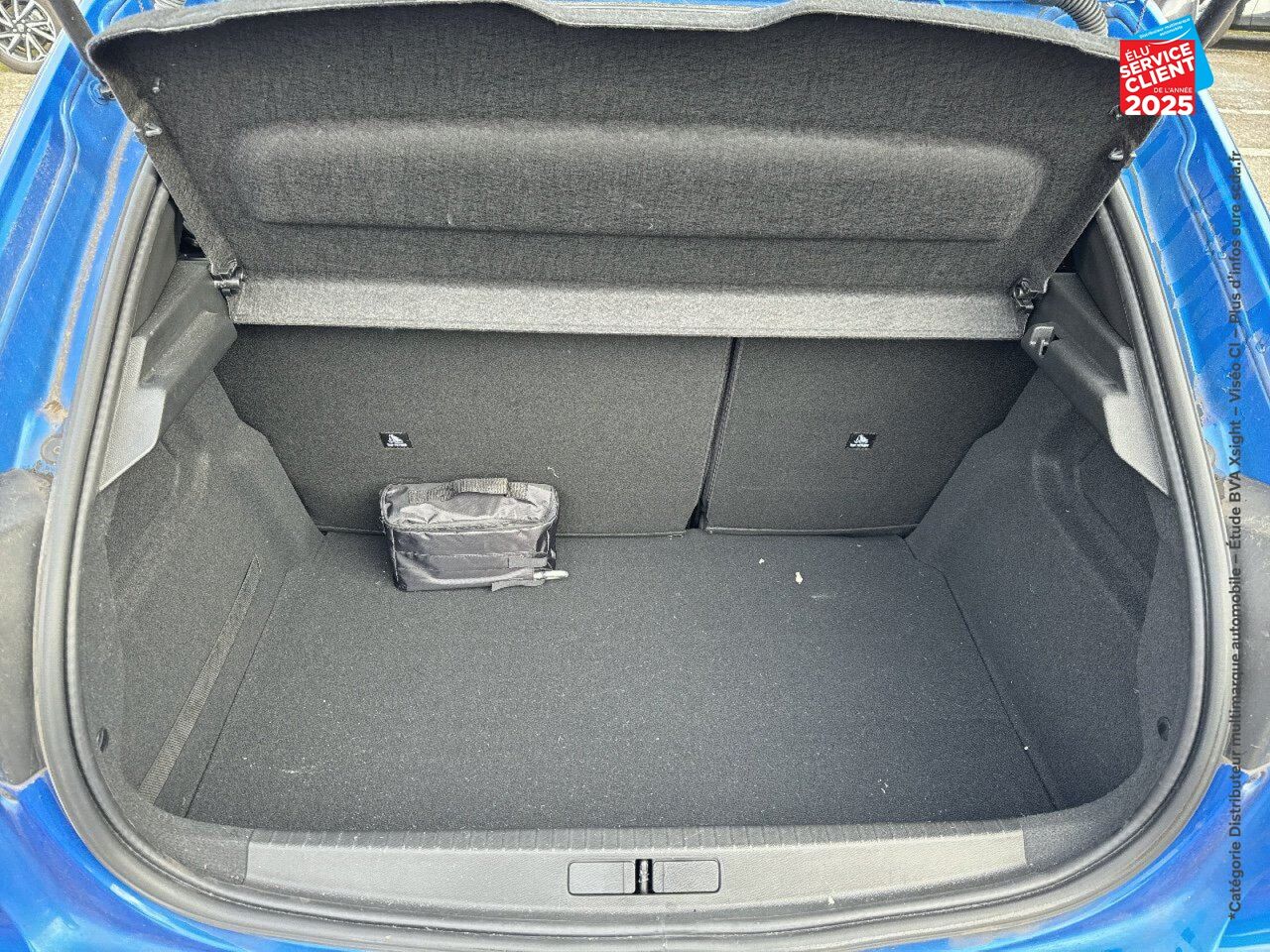 Véhicule d'occasion PEUGEOT 208 1.2 PURETECH 100CH SS ALLURE EAT8 chez Renault Colmar