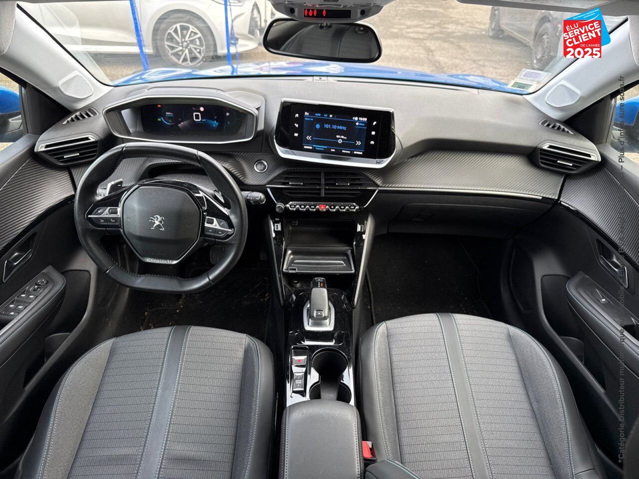 Véhicule d'occasion PEUGEOT 208 1.2 PURETECH 100CH SS ALLURE EAT8 chez Renault Colmar