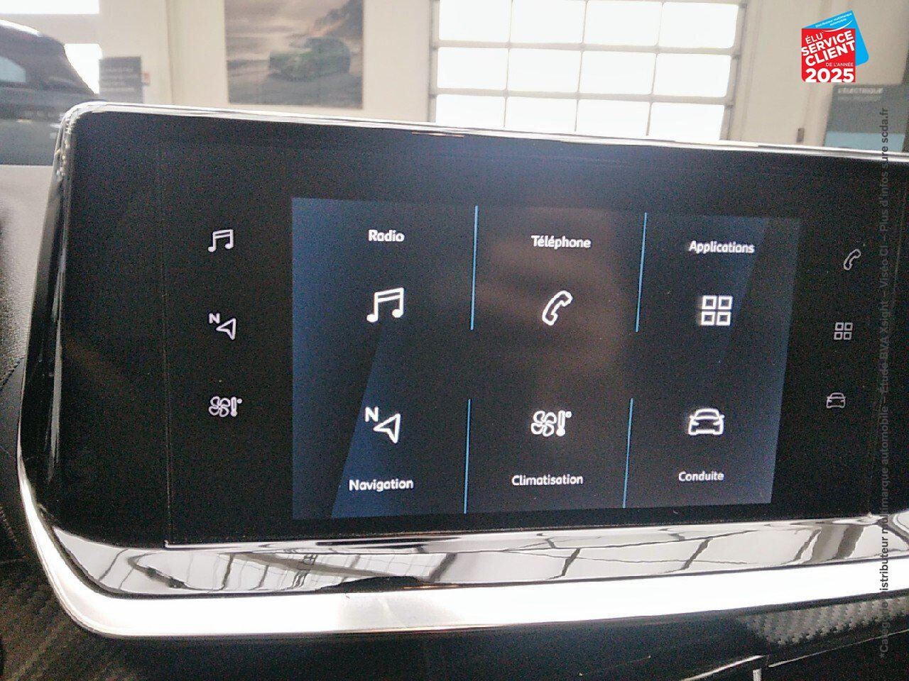 Véhicule d'occasion PEUGEOT 208 E-136CH STYLE CARPLAY chez Renault Saint-Louis