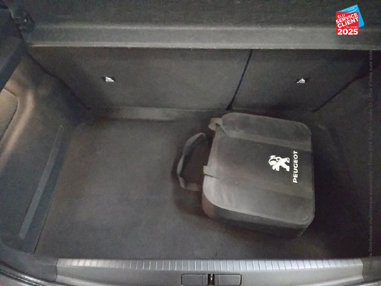 Véhicule d'occasion PEUGEOT 208 E-136CH STYLE CARPLAY chez Renault Saint-Louis