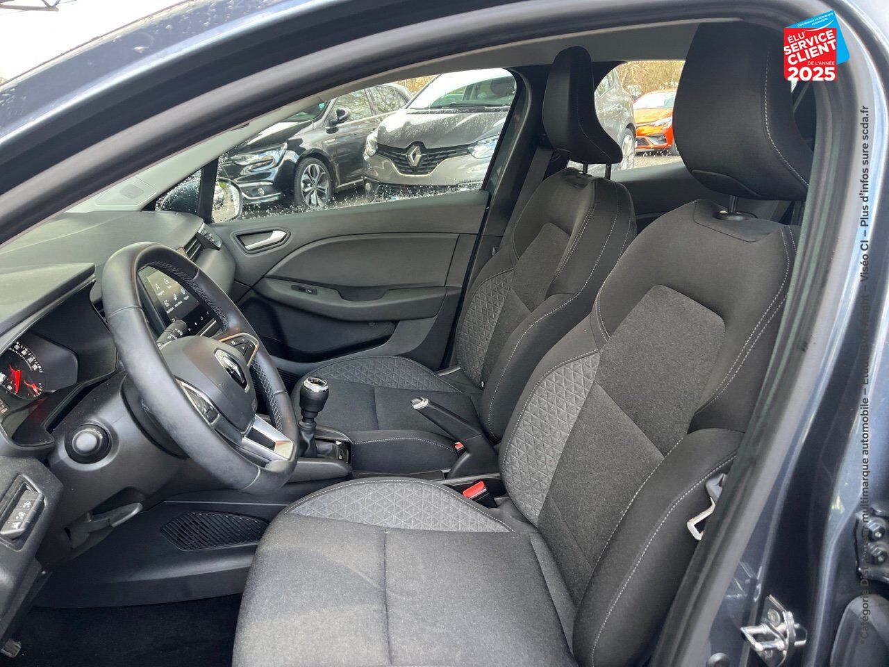 Véhicule d'occasion RENAULT CLIO 1.0 TCE 90CH BUSINESS -21N GPS RADAR AR chez Hyundai Chalons