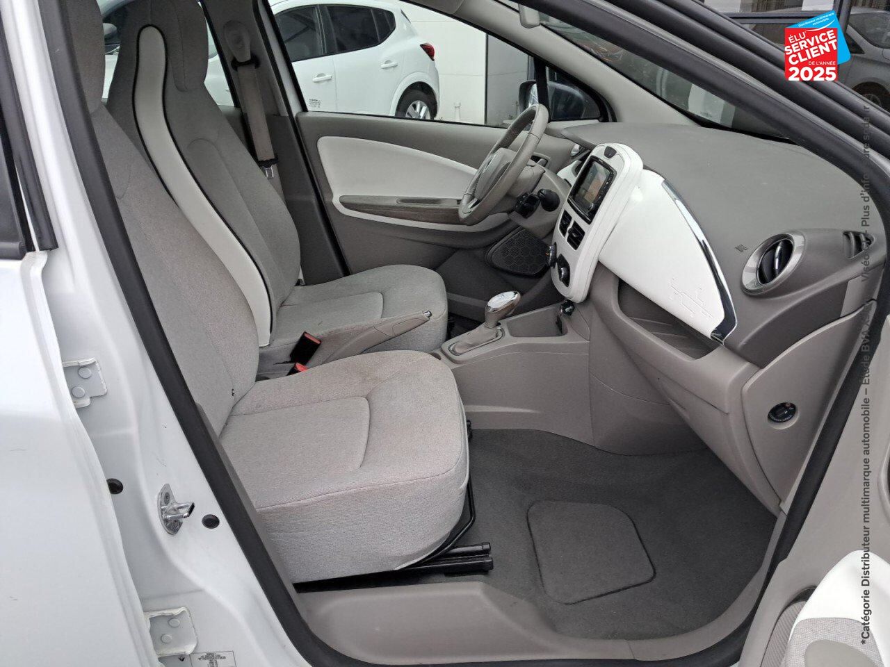 Véhicule d'occasion RENAULT ZOE ZEN CHARGE NORMALE R90 GPS RADAR AR chez Renault Colmar