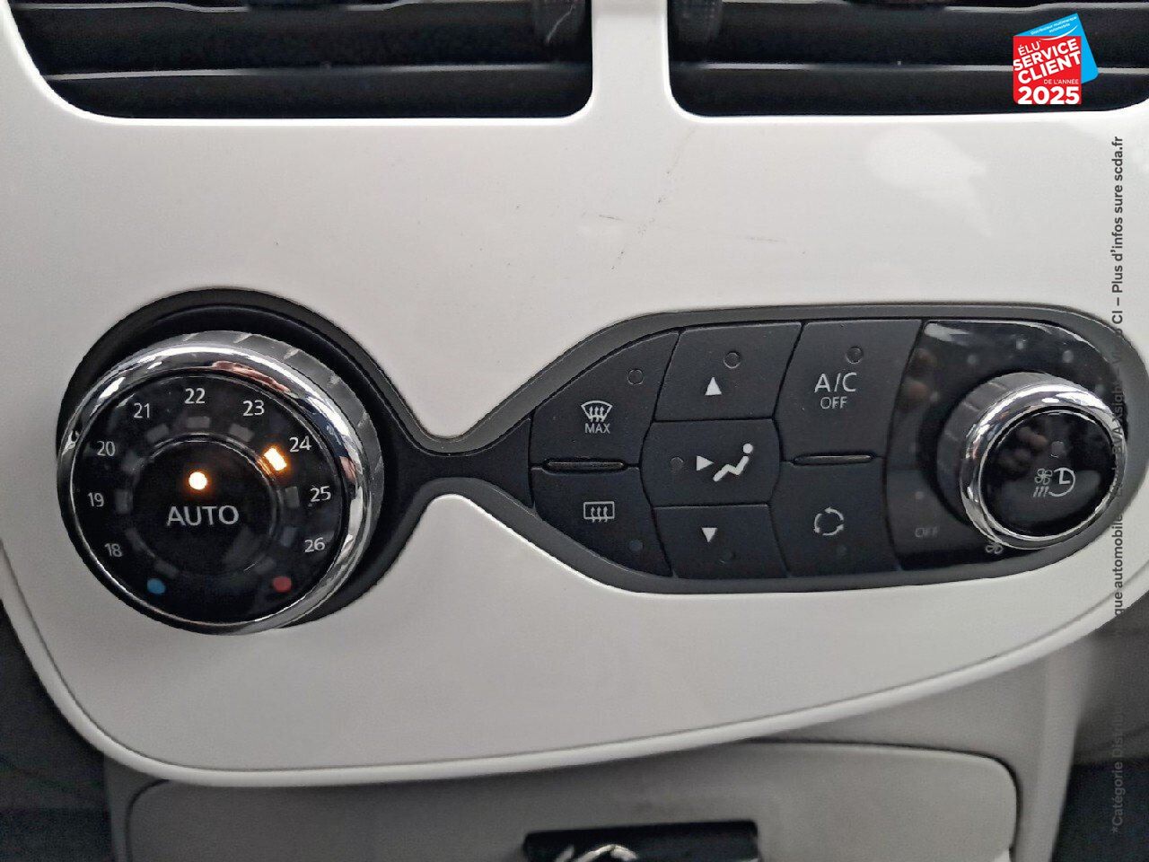 Véhicule d'occasion RENAULT ZOE ZEN CHARGE NORMALE R90 GPS RADAR AR chez Renault Colmar