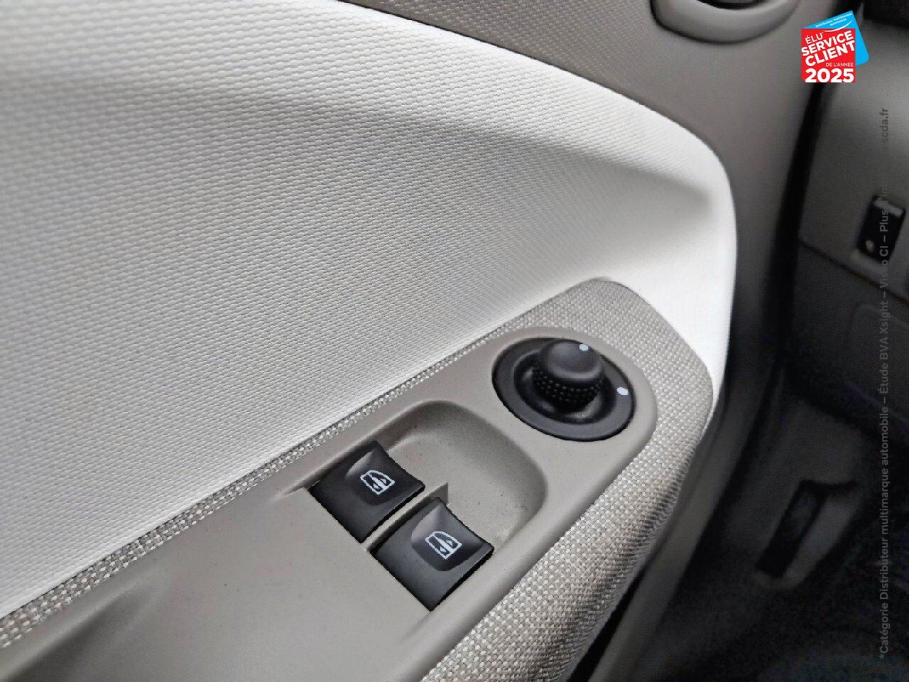 Véhicule d'occasion RENAULT ZOE ZEN CHARGE NORMALE R90 GPS RADAR AR chez Renault Colmar