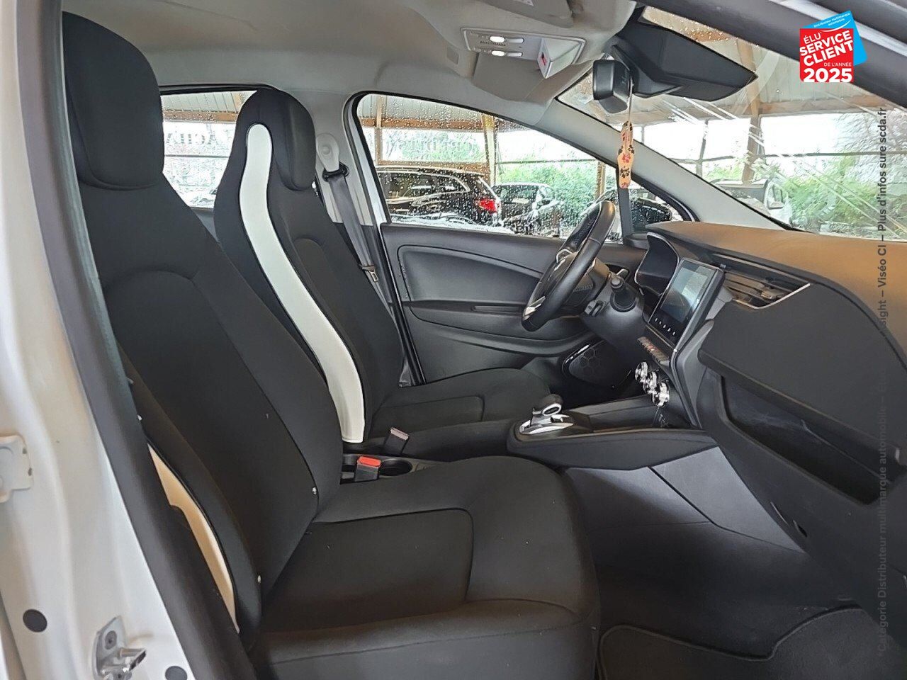 Véhicule d'occasion RENAULT ZOE E-TECH BUSINESS CHARGE NORMALE R110 ACHAT INTEGRAL - 21 chez Toyota Bar le Duc