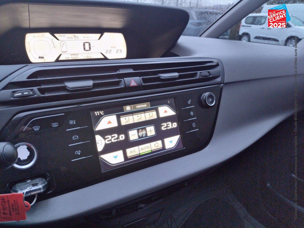 Véhicule d'occasion CITROEN GRAND C4 PICASSO PURETECH 130CH FEEL S/S CAMERA chez Toyota Thionville