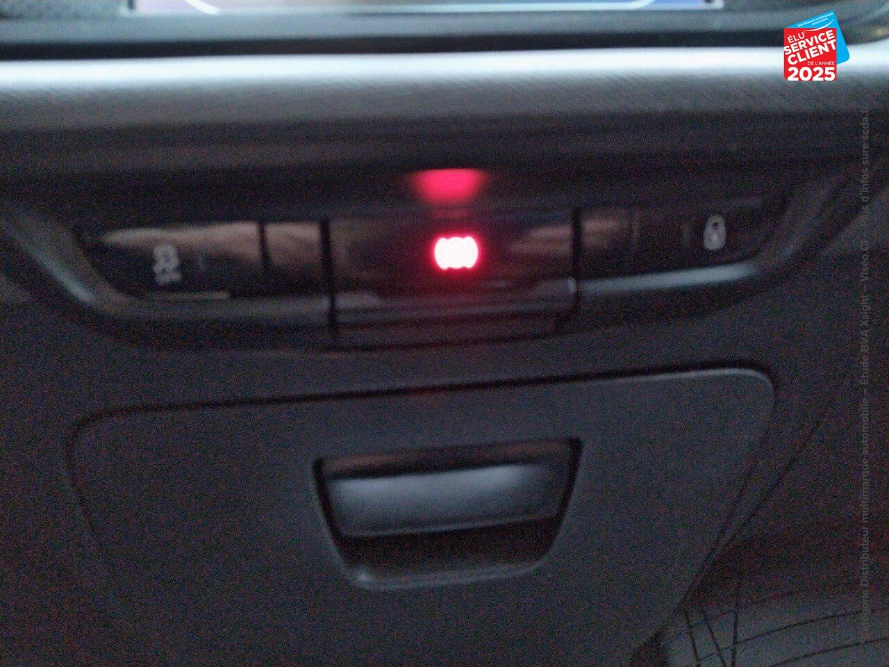 Véhicule d'occasion CITROEN GRAND C4 PICASSO PURETECH 130CH FEEL S/S CAMERA chez Toyota Thionville
