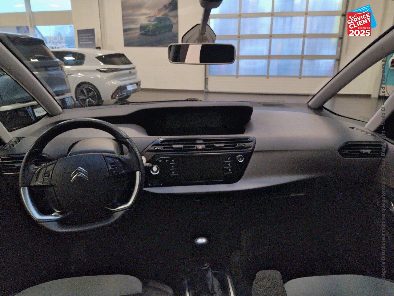 Véhicule d'occasion CITROEN GRAND C4 PICASSO PURETECH 130CH FEEL S/S CAMERA chez Toyota Thionville