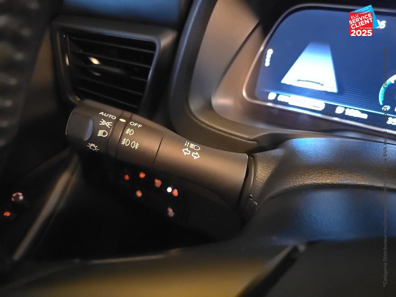 Véhicule d'occasion NISSAN LEAF 150CH 40KWH TEKNA 22 chez Renault Montbéliard