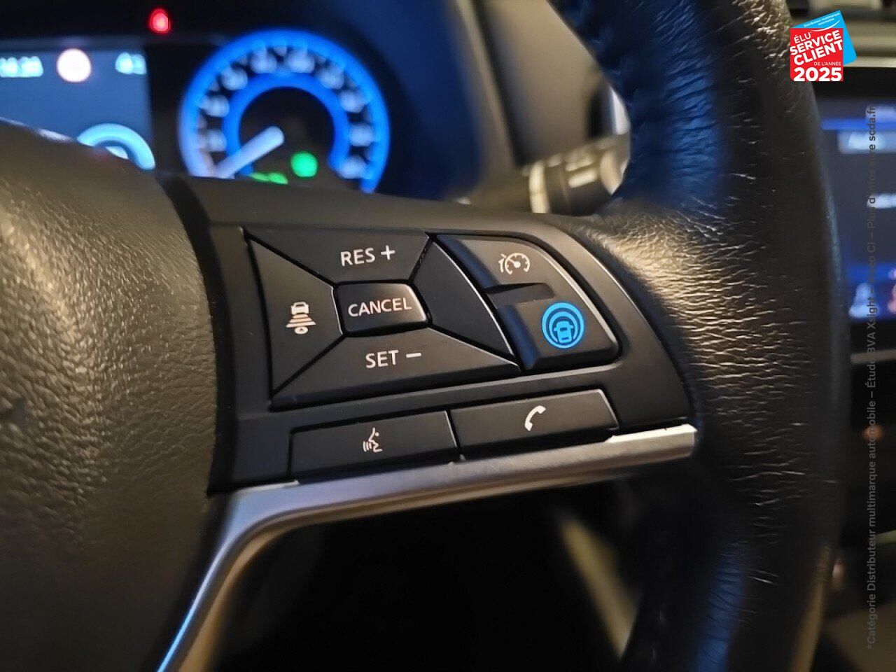 Véhicule d'occasion NISSAN LEAF 150CH 40KWH TEKNA 22 chez Renault Montbéliard