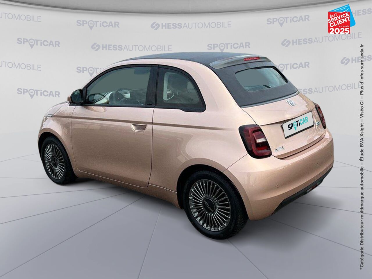 Véhicule d'occasion FIAT 500C E 118CH ICONE chez Toyota Belfort