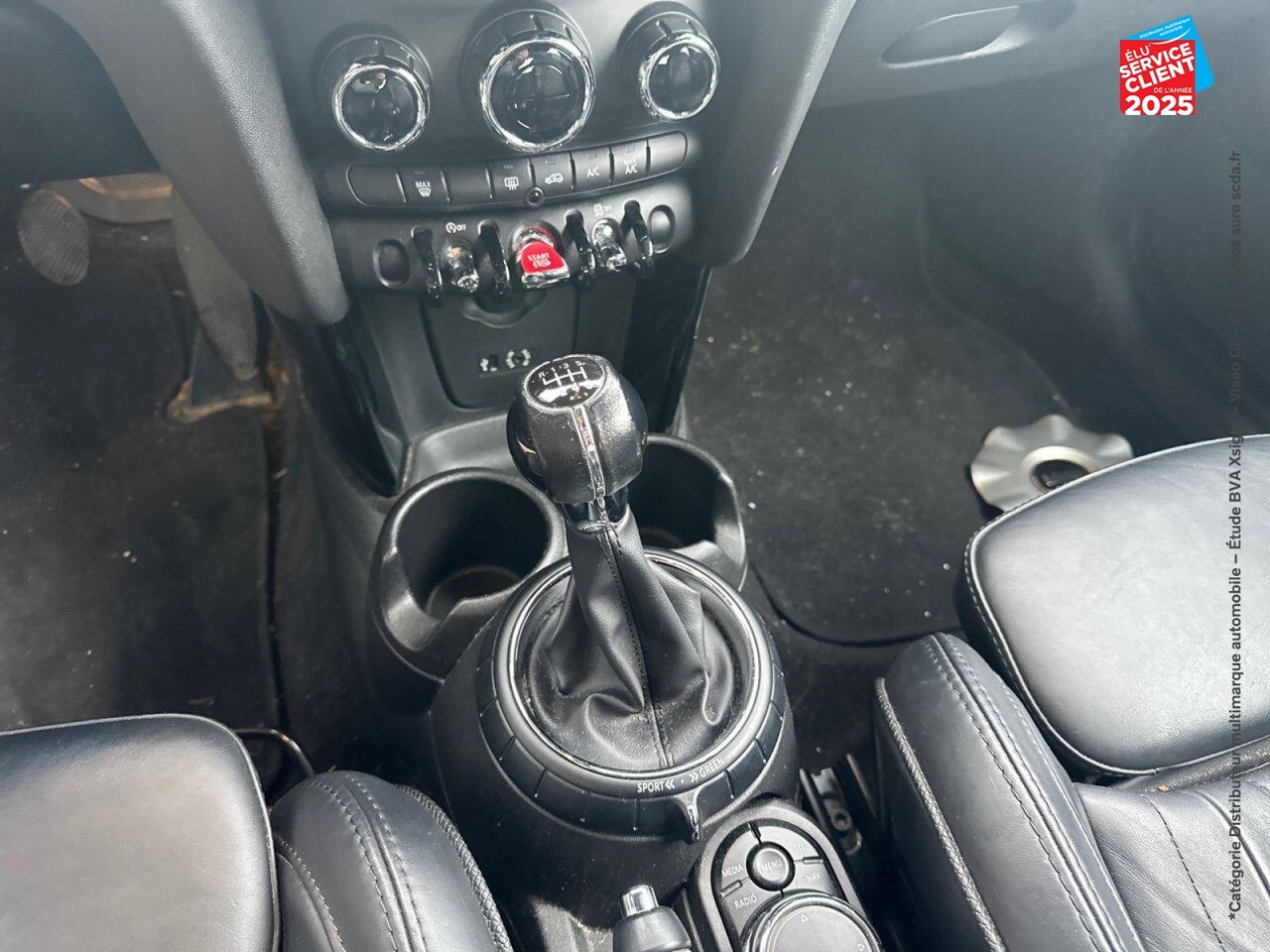Véhicule d'occasion MINI MINI COOPER S 192CH SIEGES CUIR chez BMW Pontarlier