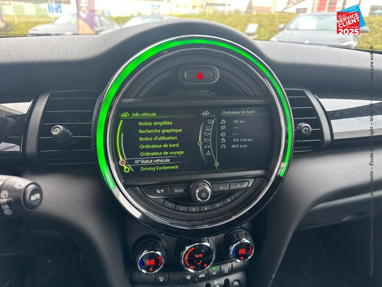 Véhicule d'occasion MINI MINI COOPER S 192CH SIEGES CUIR chez BMW Pontarlier